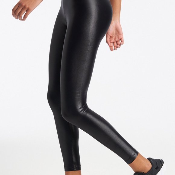 Koral Black Lustrous High Rise Legging !LIKE NEW! - Picture 3 of 11